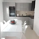 Elizabeth Apartman Gandía