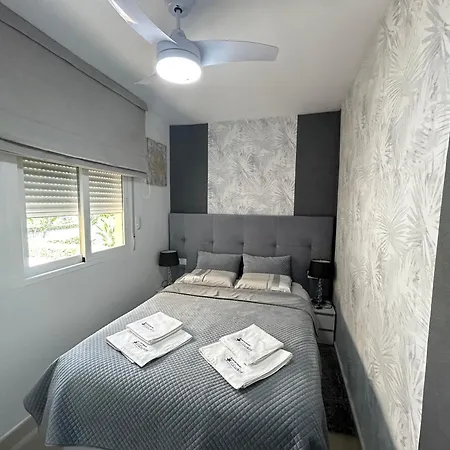 Elizabeth Apartment *